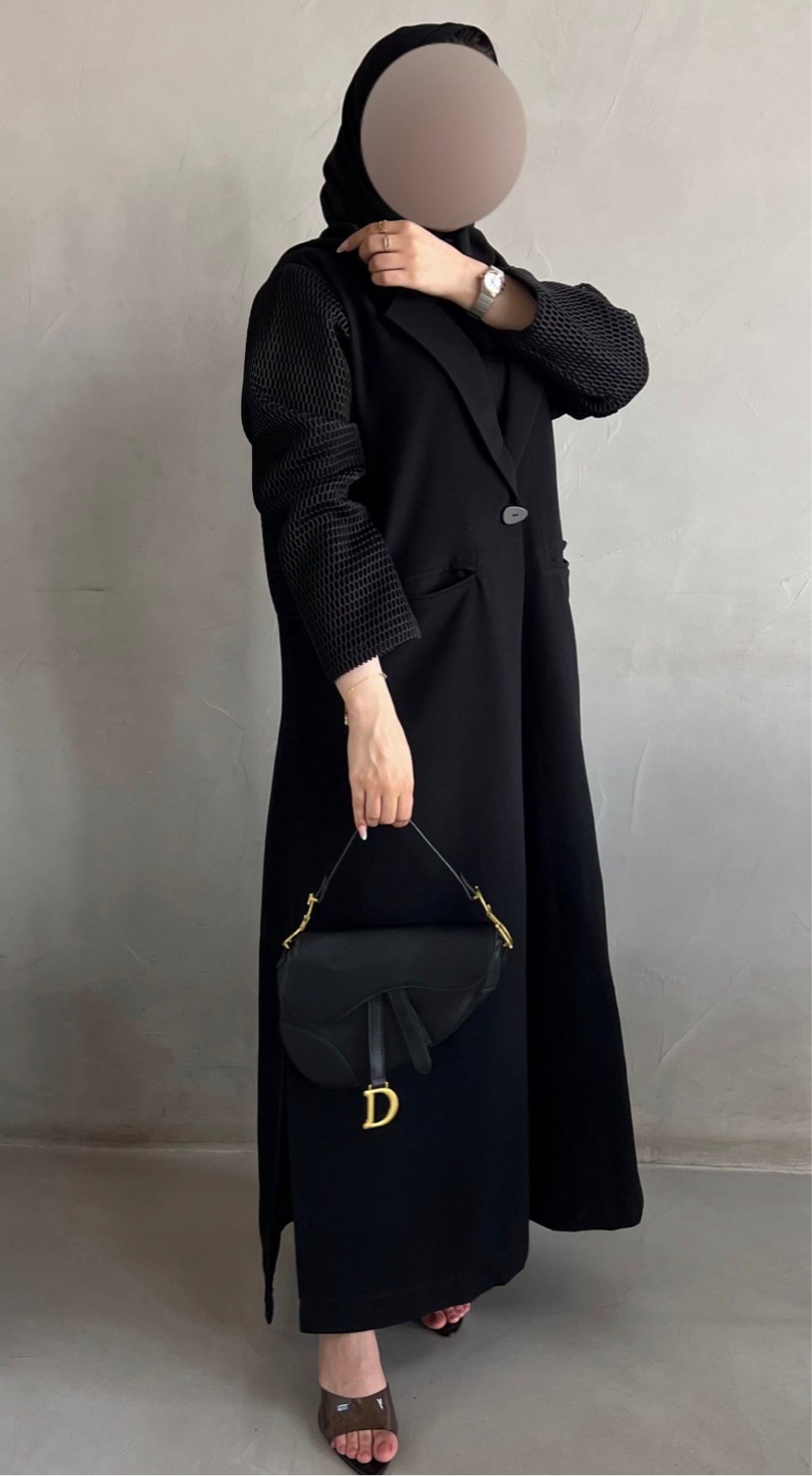 D34